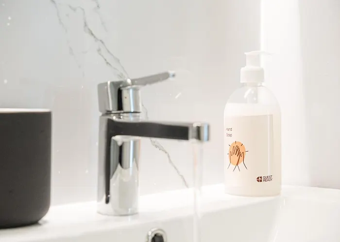 Lägenhet Guestready - One Perfect Near The Centre